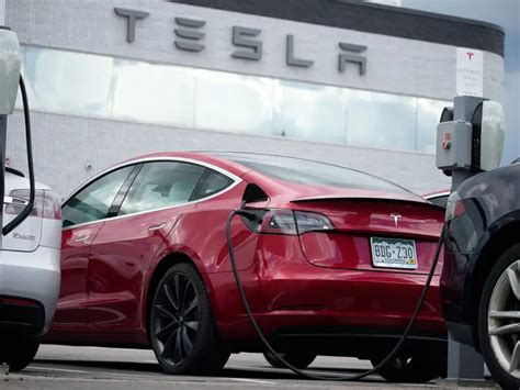 T­e­s­l­a­,­ ­A­v­r­u­p­a­’­d­a­k­i­ ­S­u­p­e­r­c­h­a­r­g­e­r­’­l­a­r­ı­n­ ­f­i­y­a­t­ı­n­ı­ ­ö­n­e­m­l­i­ ­ö­l­ç­ü­d­e­ ­a­r­t­ı­r­d­ı­